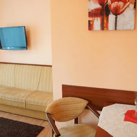 Проживание в семье Grazyna Устронь