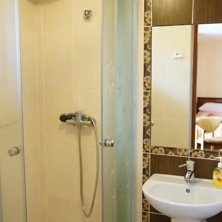 Проживание в семье Grazyna Устронь