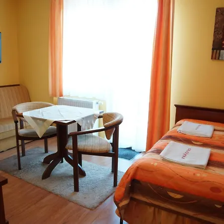 Grazyna Homestay *